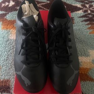Men’s Puma soccer cleats